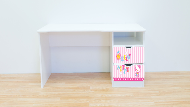 Becks písací stolík pravý Hello Kitty